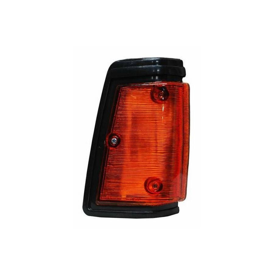 CUARTO PUNTA NISSAN PU 720 81-91 NEGRO ALD TYC# DER 18-1103A105B3