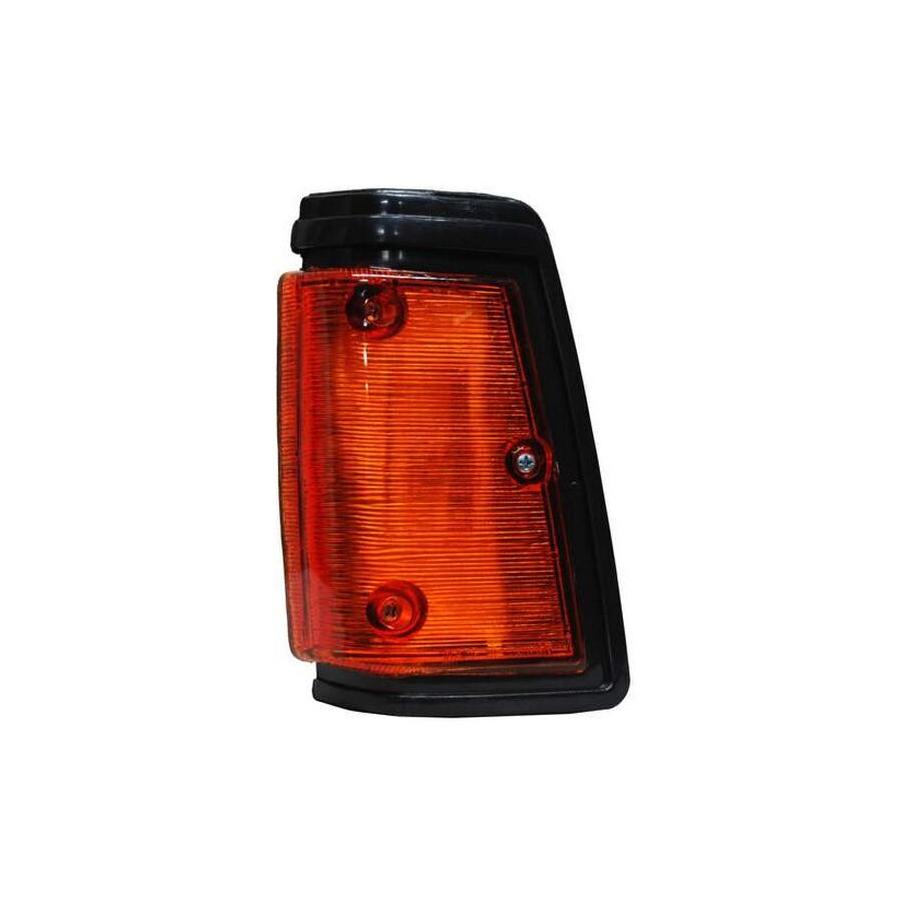 CUARTO PUNTA NISSAN PU 720 81-91 NEGRO ALD TYC# IZQ 18-1104A105B3