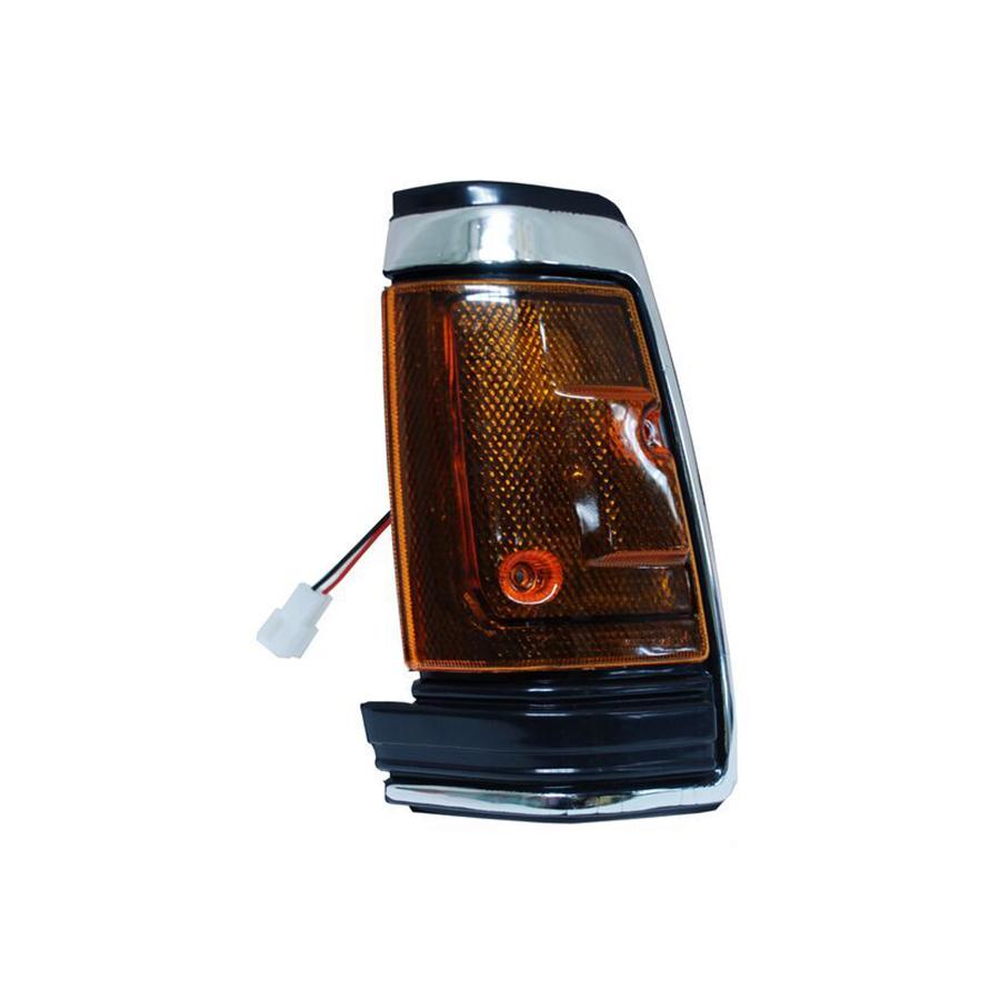 CUARTO PUNTA NISSAN PU 720 92-93 FILO CROMADO TYC# IZQ 18-11523405B3